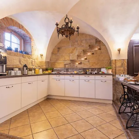 Gesindestube Vetter * クロルト・ゴーリッシュ